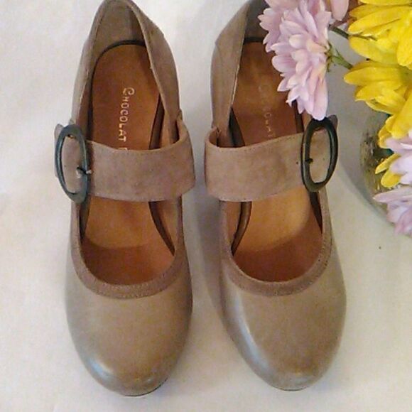 Chocolate Blu Taupe Leather Heels - Picture 2 of 12